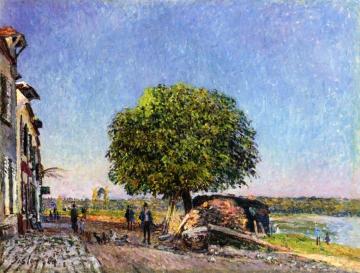Le Marronier à Saint-Mammes Artwork by Alfred Sisley